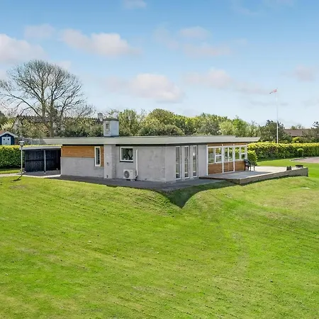 Holiday home Amazing In With Wifi